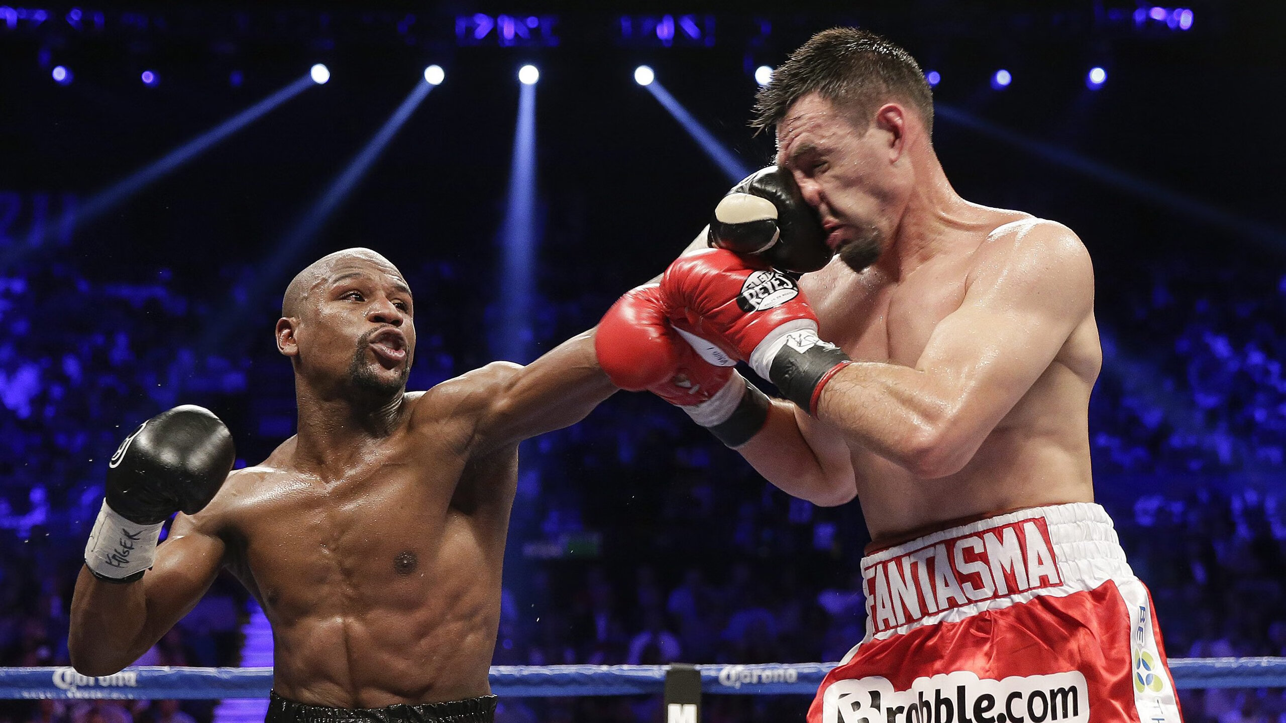 “足球+文化+科技”融合创新发布会在多个城市同步举行，行业开启新格局